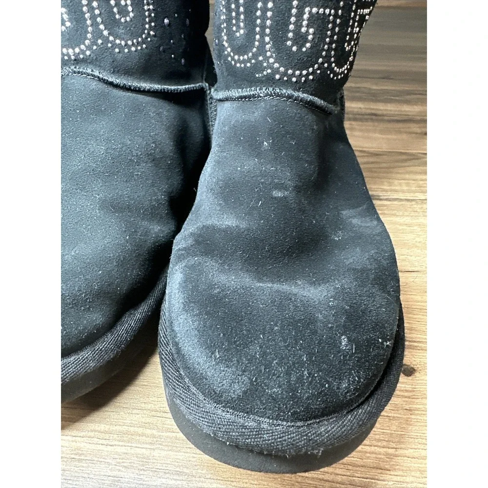 Women's UGG Boots Size 8 Black Gems‎ Pull On